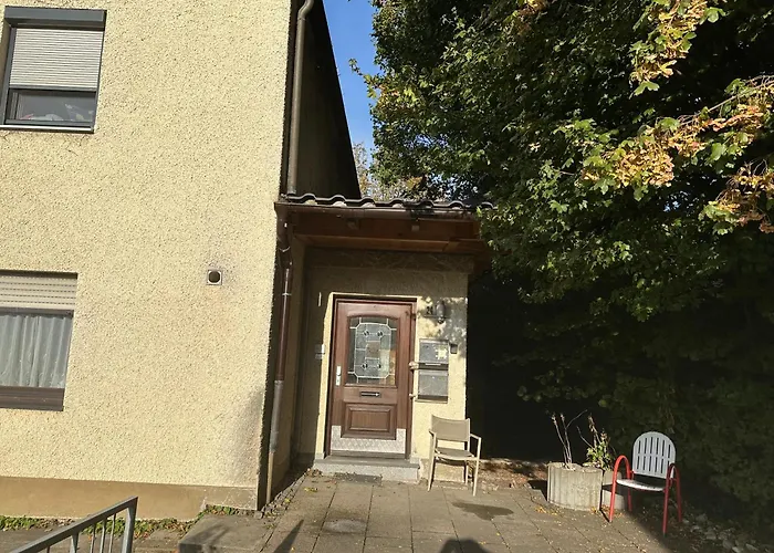 Gemuetliche Gaeste Suite Fuer Ruhige Naechte. Zentral