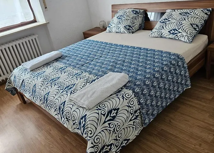 Gemuetliche Gaeste Suite Fuer Ruhige Naechte. Zentral