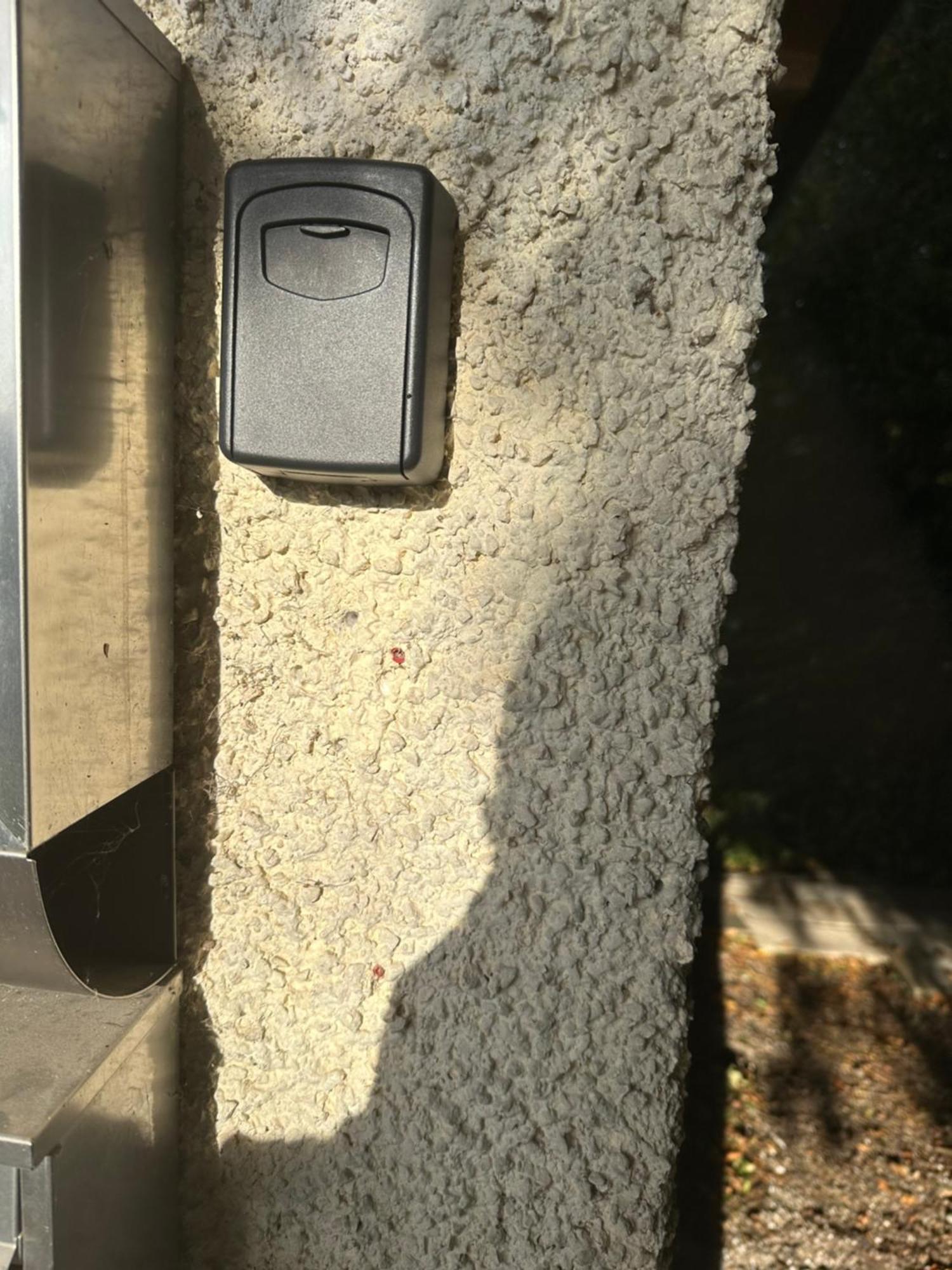 Apartment Gemuetliche Gaeste Fuer Ruhige Naechte. Zentral