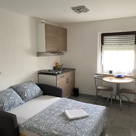 Gemuetliche Gaeste Suite Fuer Ruhige Naechte. Zentral Ichenhausen Exterior photo