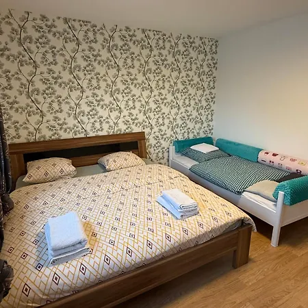 Gemuetliche Gaeste Suite Fuer Ruhige Naechte. Zentral Ichenhausen Exterior photo