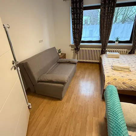Gemuetliche Gaeste Suite Fuer Ruhige Naechte. Zentral Ichenhausen Exterior photo