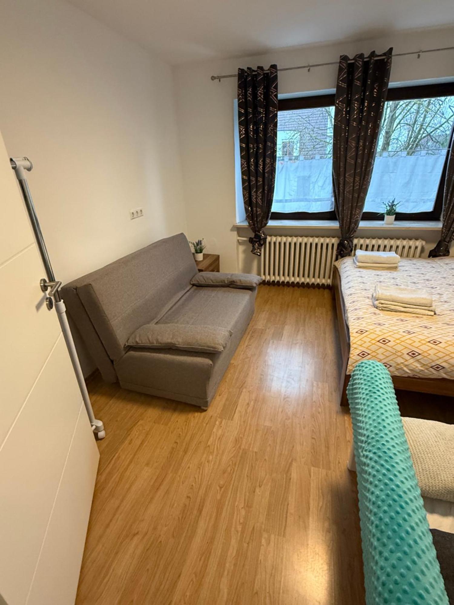 Appartement Gemuetliche Gaeste Fuer Ruhige Naechte. Zentral
